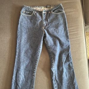 super cute jeans that i found thrifting 🤎